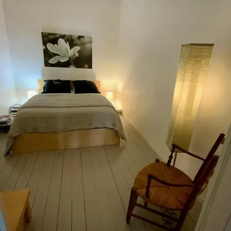 Appartement haussmannien 135 m à Nantes Appartement *